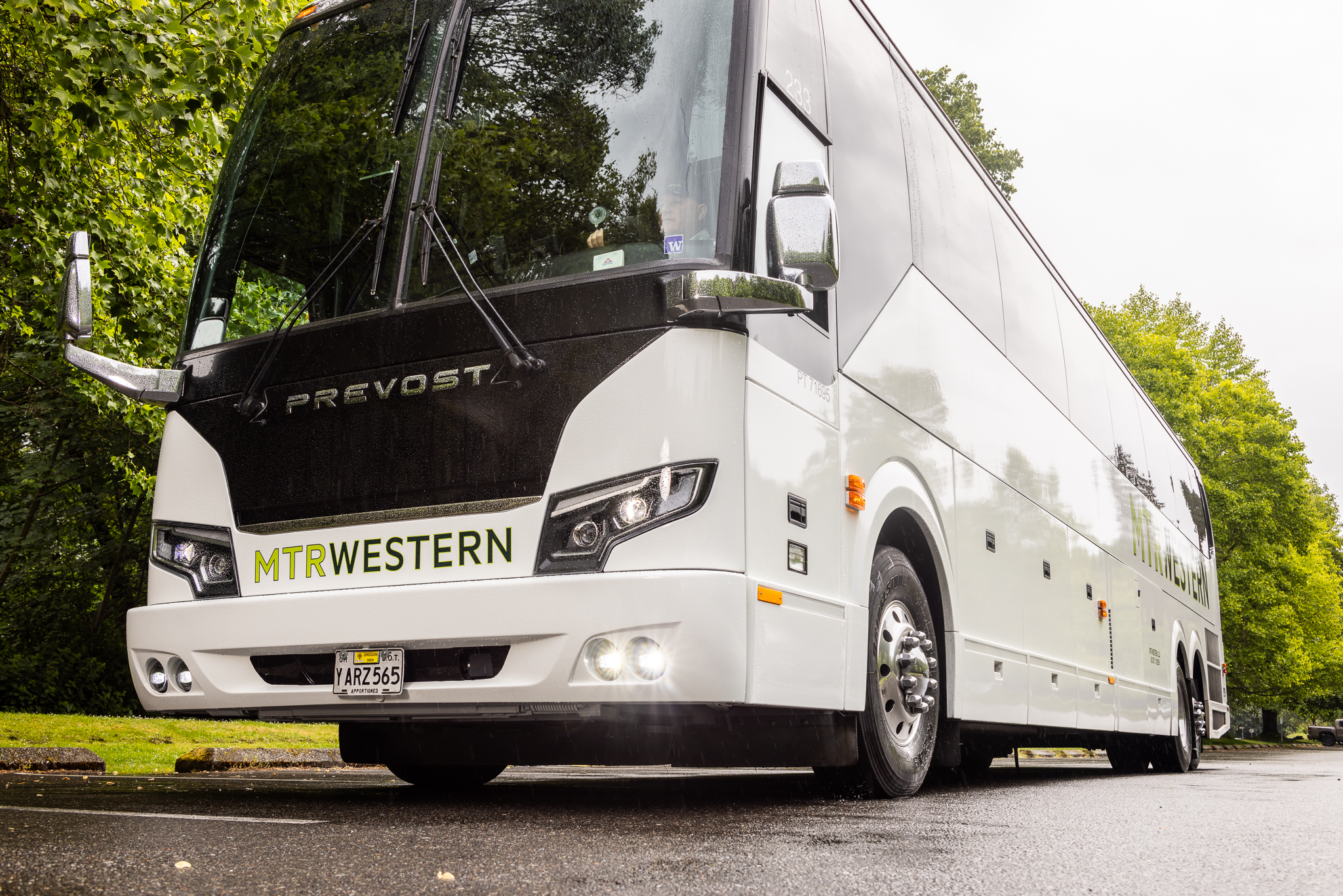 MTRWESTERN Charter Bus 